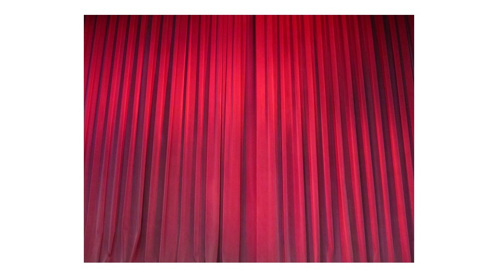 Backdrop | velvet, red, pleated, W1,6 x H6 m, grade A